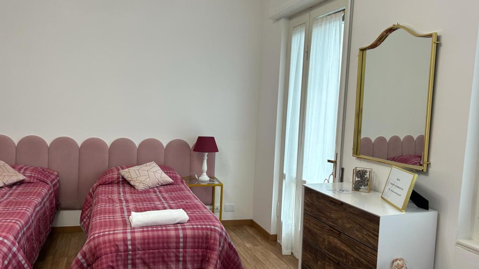 Comfort Accommodation Room แบร์กาโม ภายนอก รูปภาพ