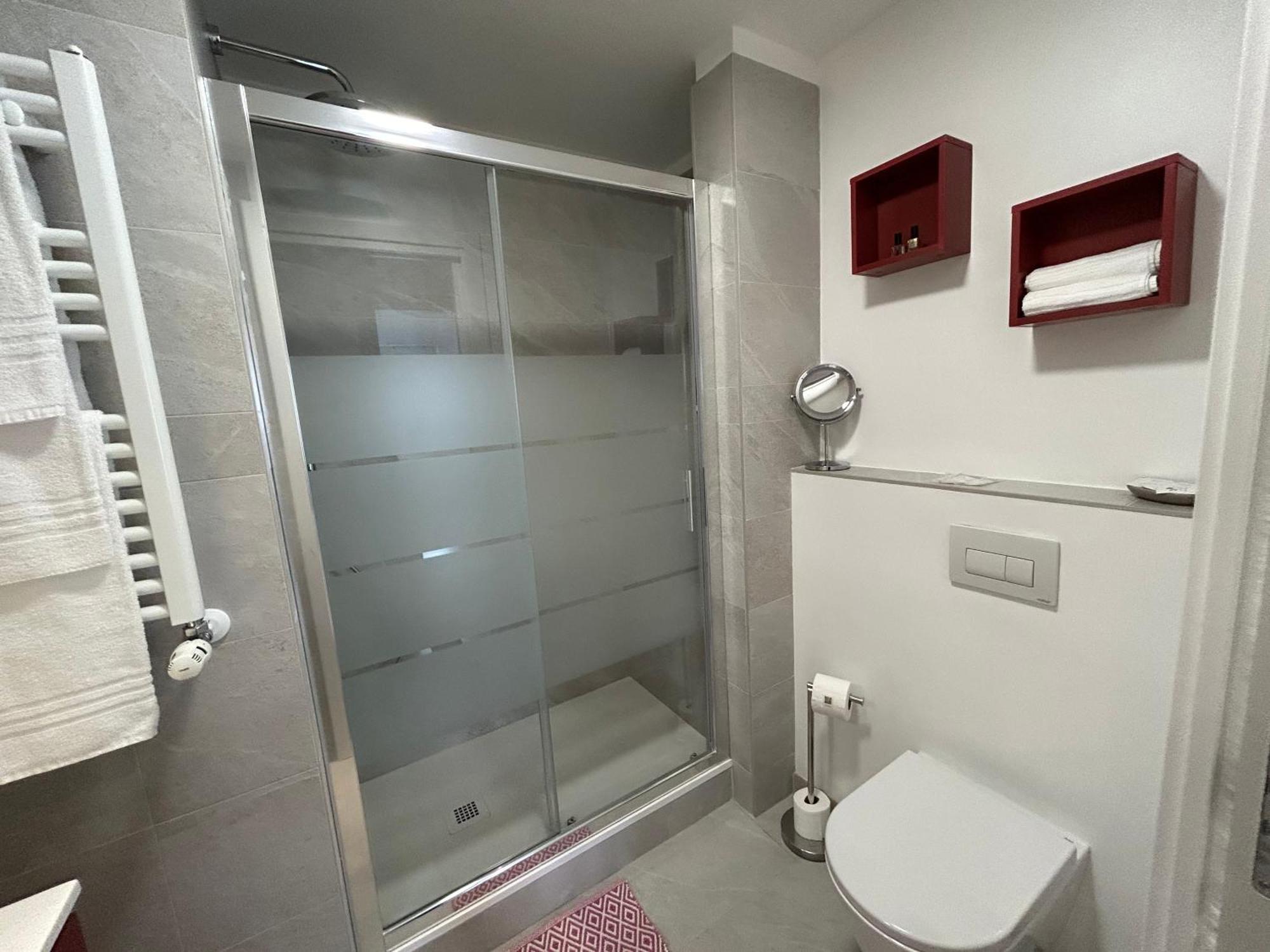 Comfort Accommodation Room แบร์กาโม ภายนอก รูปภาพ
